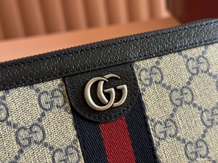 Versatile Gucci Purse 49506 Wallets 0803